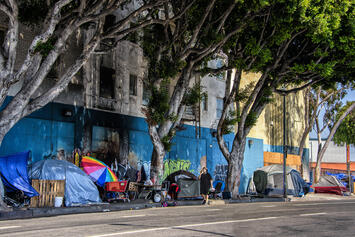 downtown-la-homeless-encampment.jpg
